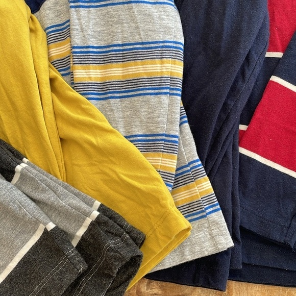 Old Navy boys large tee bundle S(6-7) - Picture 2 of 14